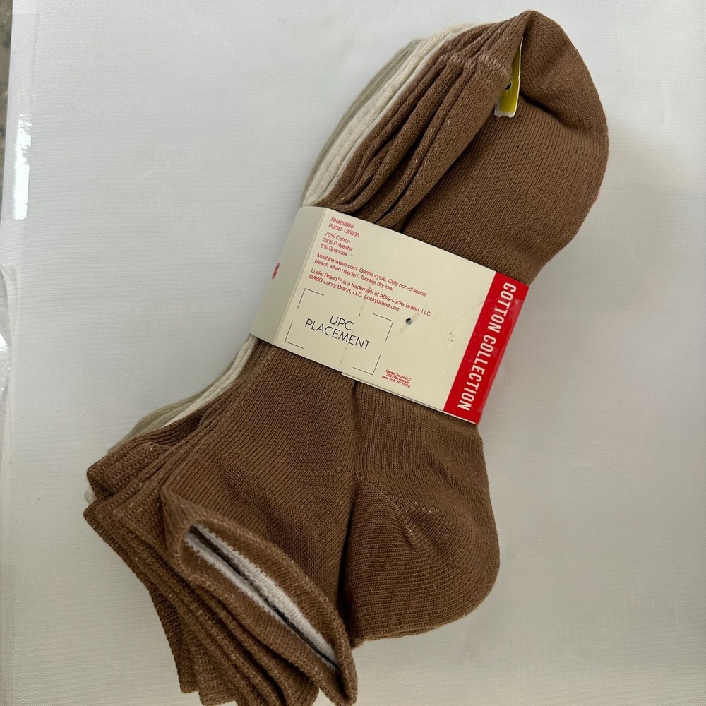 Lucky Brand Women Cotton Collection Quarter Socks 8 Pack Beige Tan Size 4-10